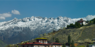 Cultural Travel in Darjeeling and Sikkim: Tradition, Tea, and Timeless Charm