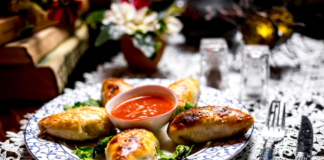 المسرات الهندية النباتية والحلال على شاطئ باتومي